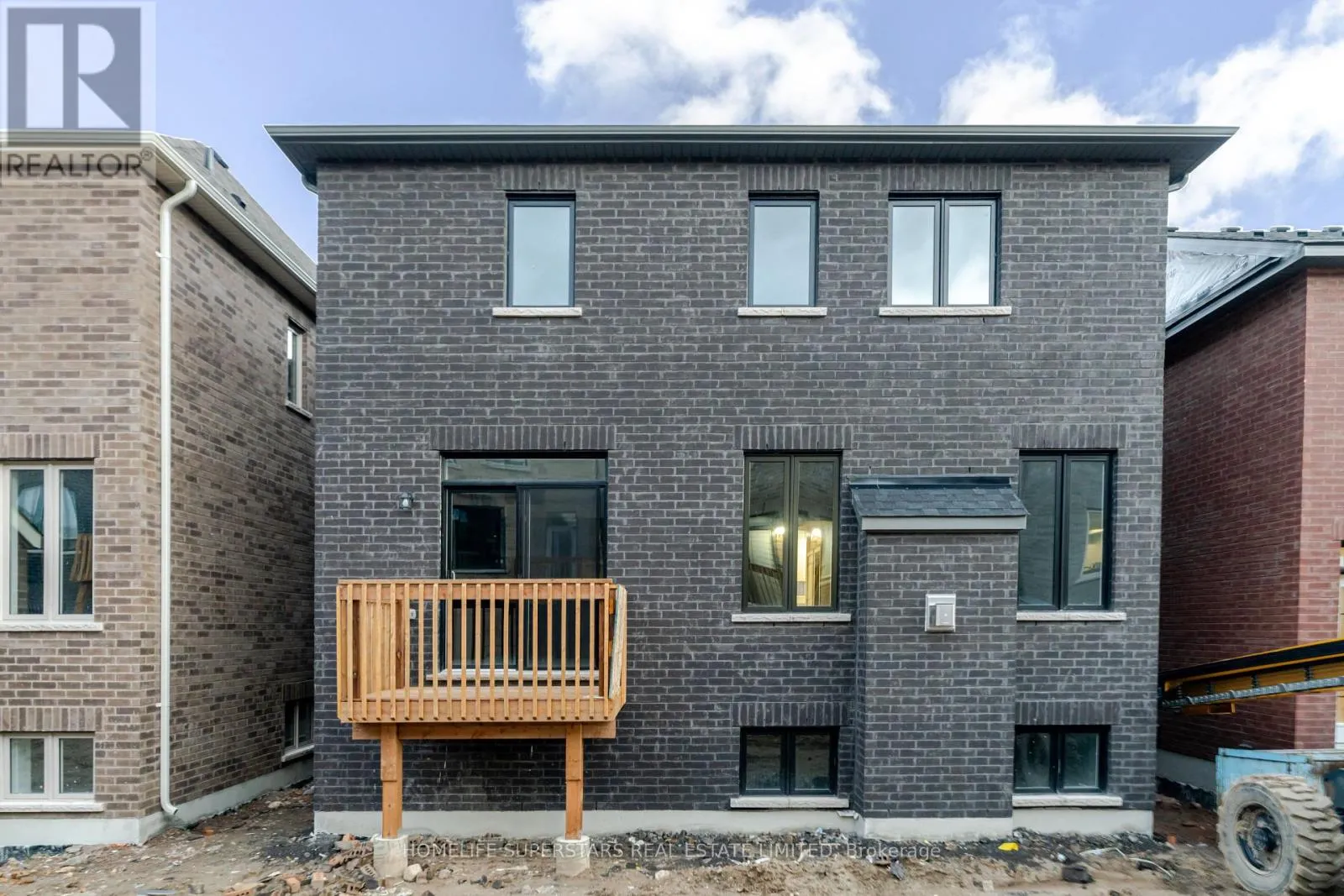 25 MUNDELL ROAD