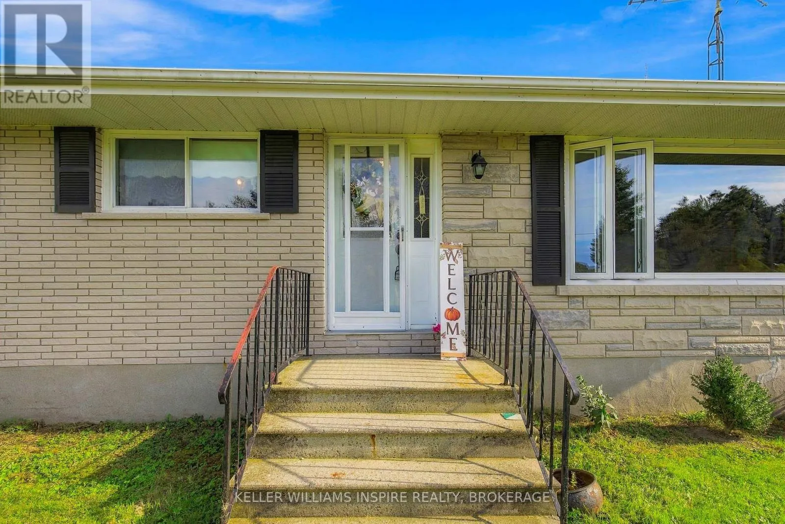 15 SOUTH SHORE ROAD