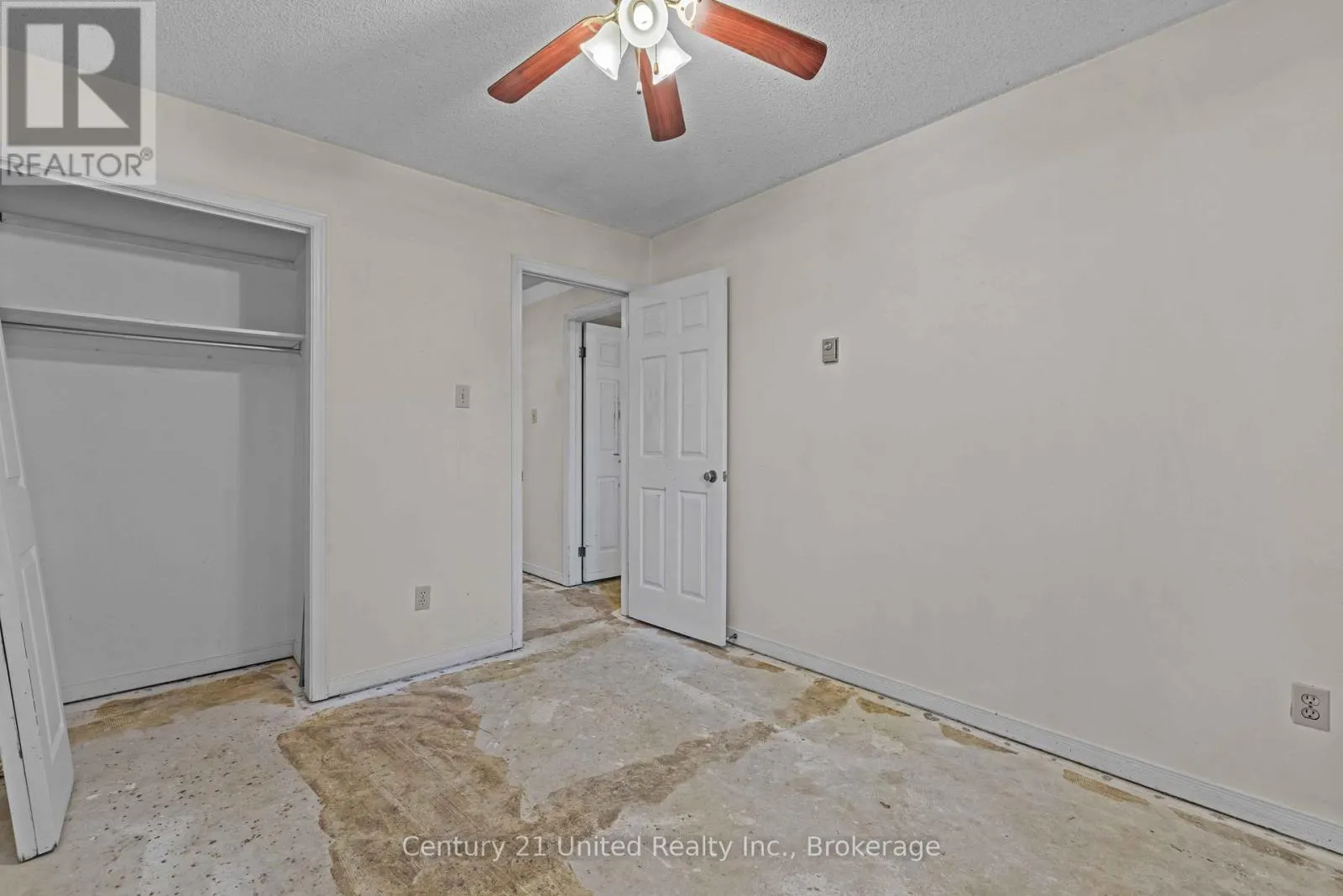 10 - 36 CHAMPLAIN CRESCENT #10