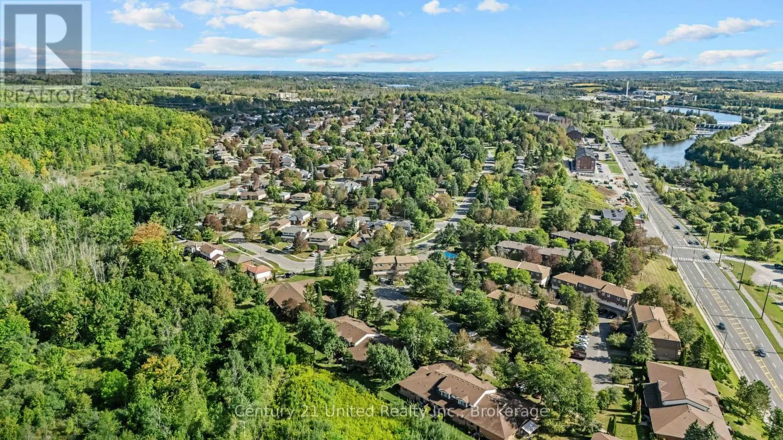 10 - 36 CHAMPLAIN CRESCENT #10