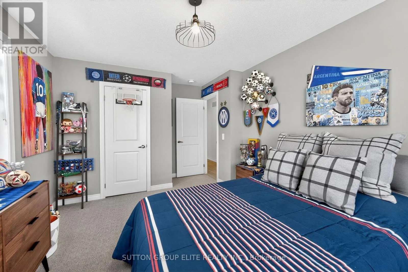 95 ELLIOT AVENUE W