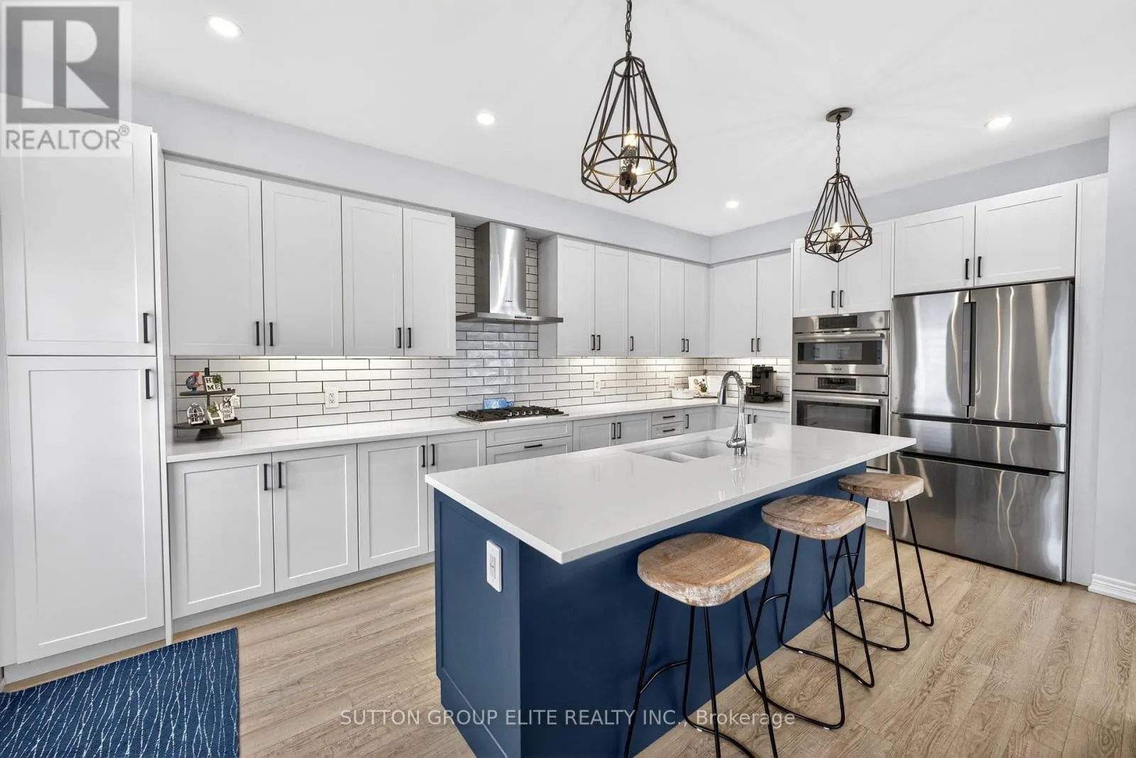 95 ELLIOT AVENUE W