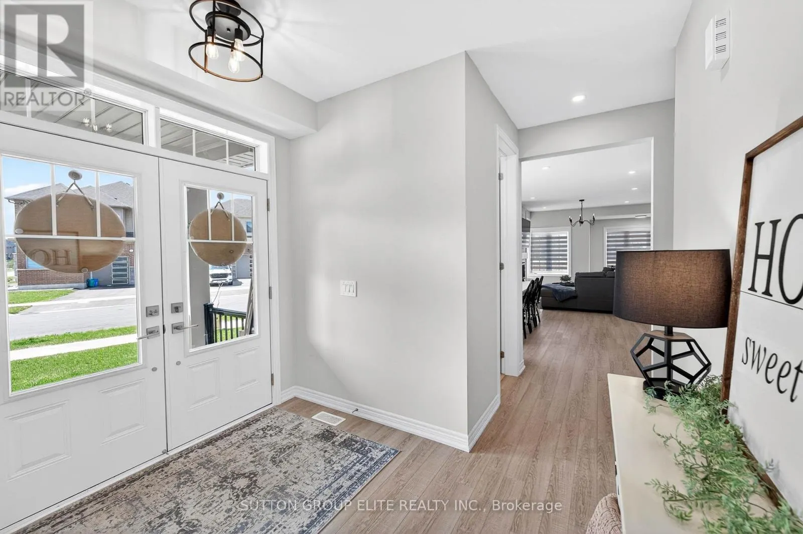 95 ELLIOT AVENUE W