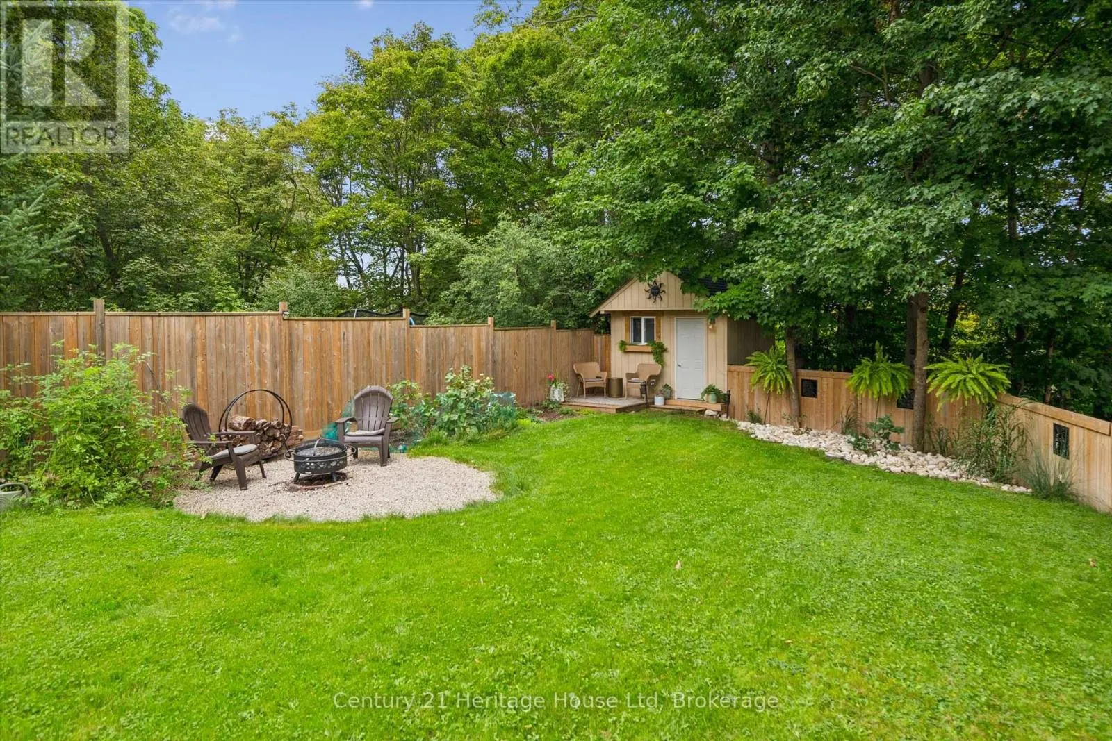 635 HILLVIEW ROAD