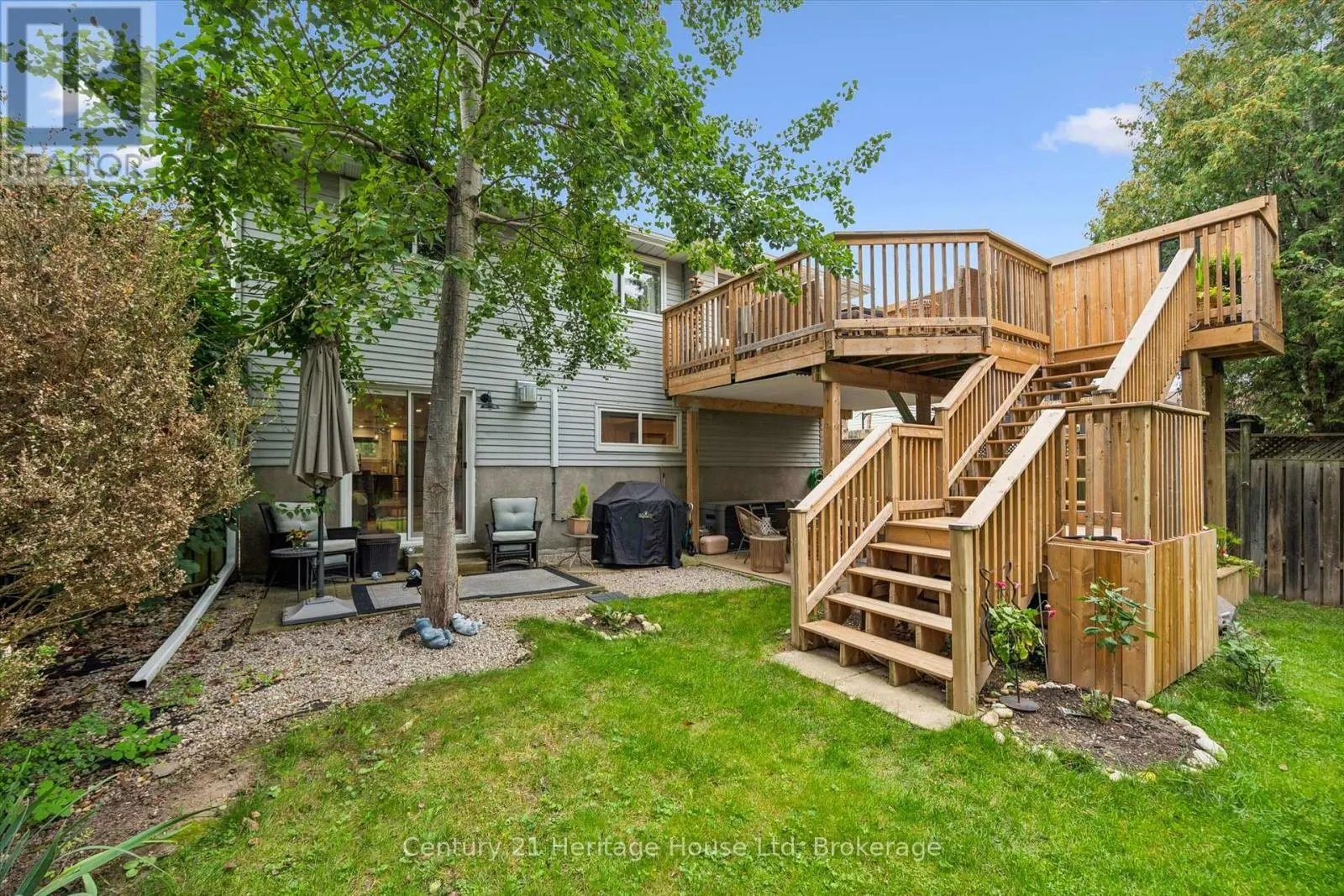 635 HILLVIEW ROAD