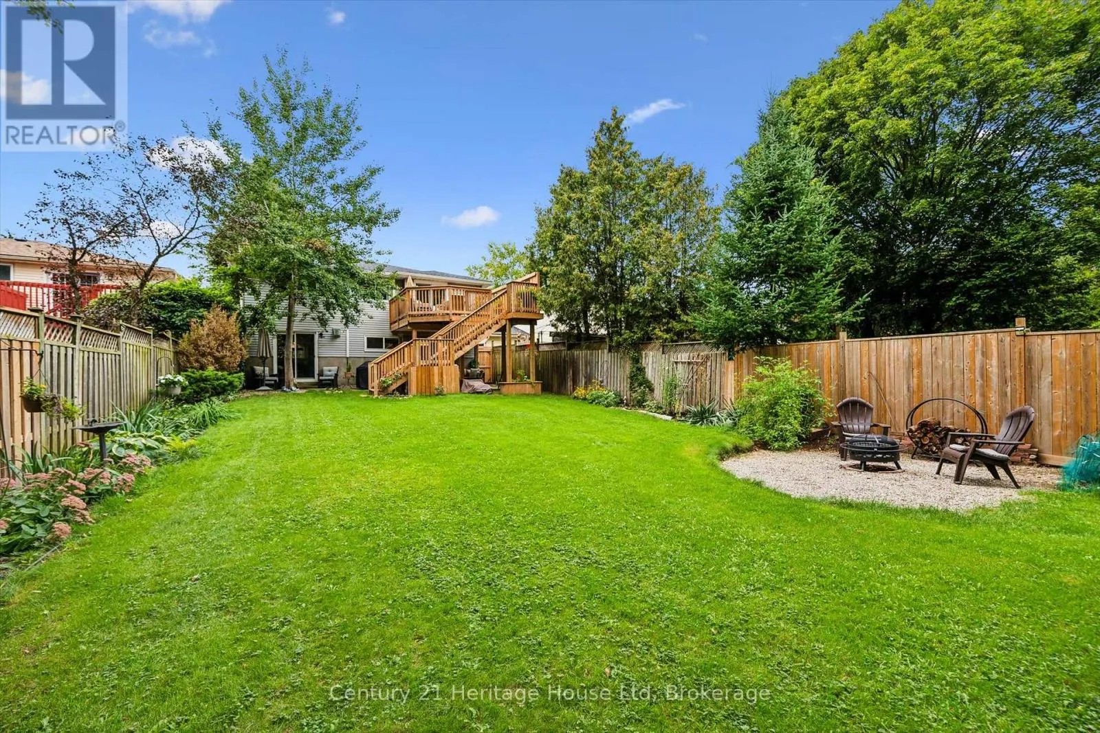 635 HILLVIEW ROAD