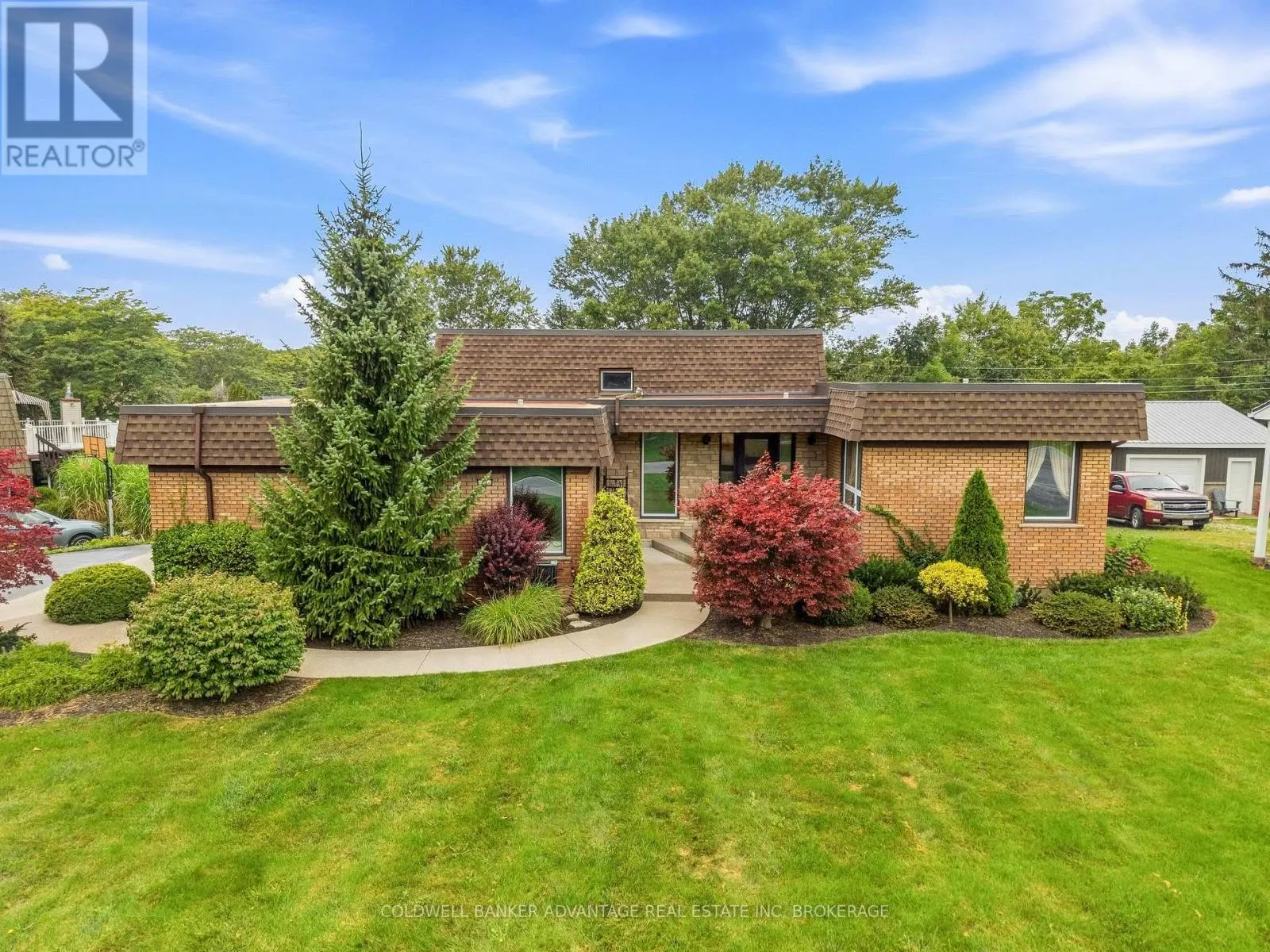21 THORNCREST ROAD