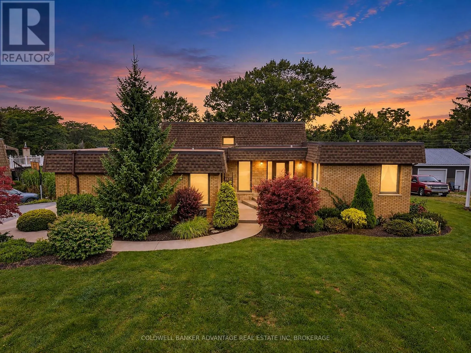 21 THORNCREST ROAD