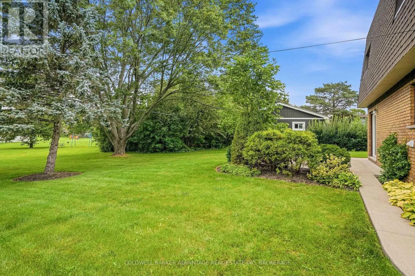21 THORNCREST ROAD