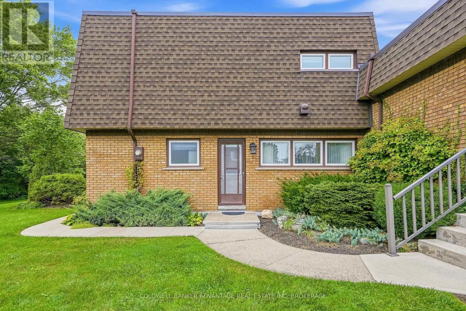 21 THORNCREST ROAD