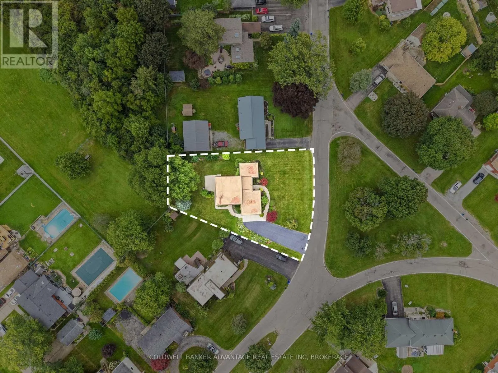 21 THORNCREST ROAD