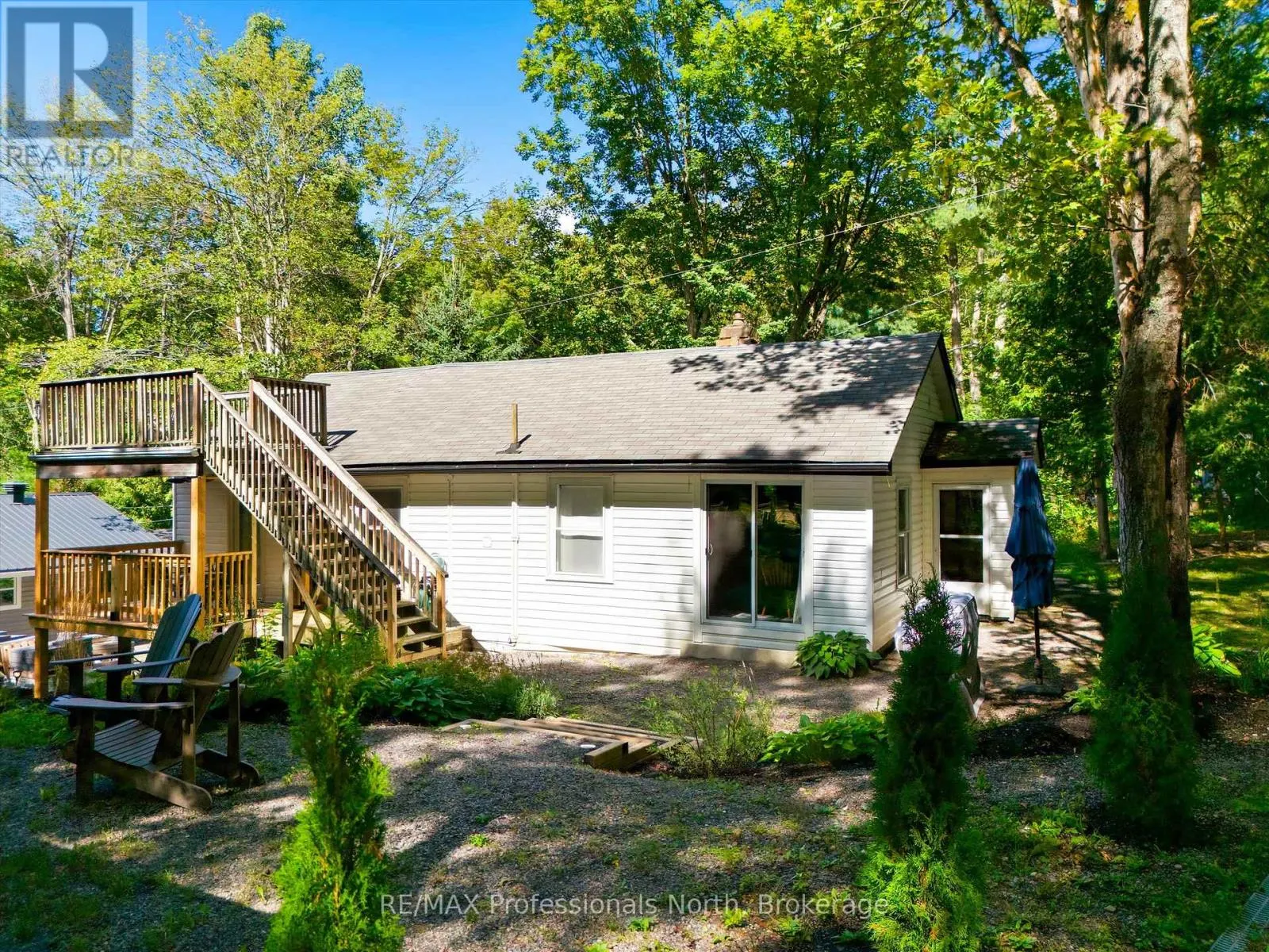 1037 STRAWBERRY BAY ROAD