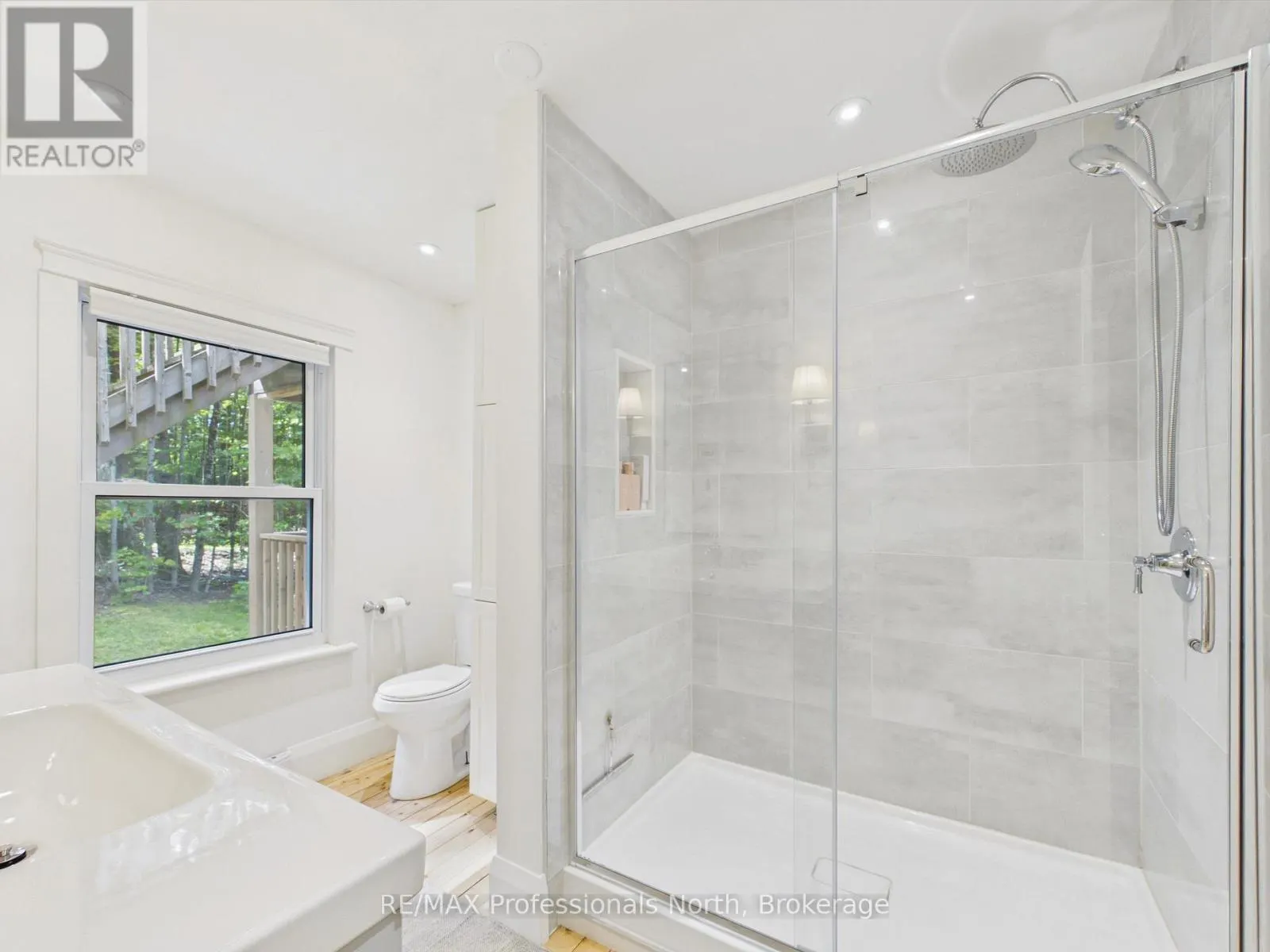 1037 STRAWBERRY BAY ROAD