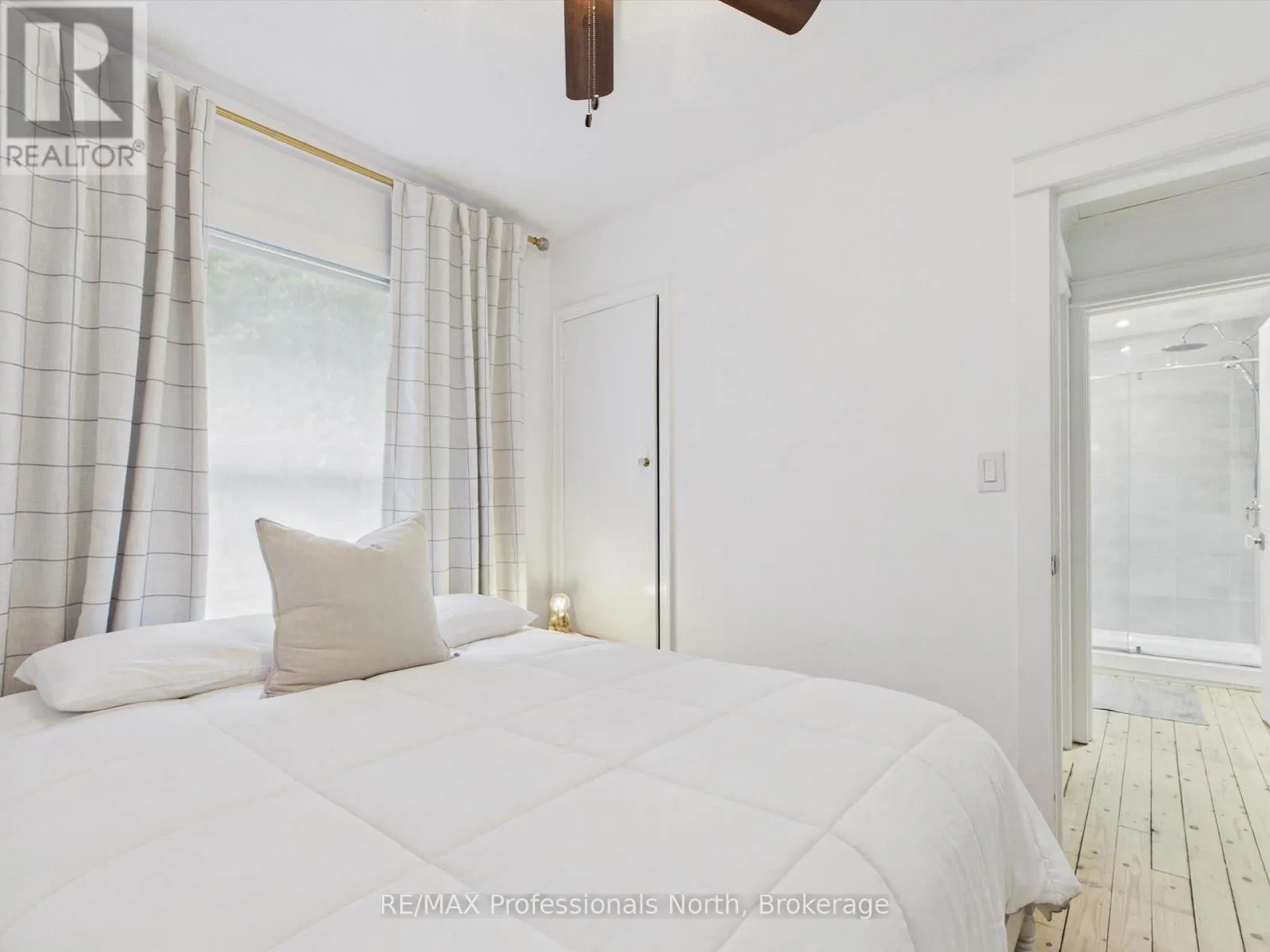 1037 STRAWBERRY BAY ROAD