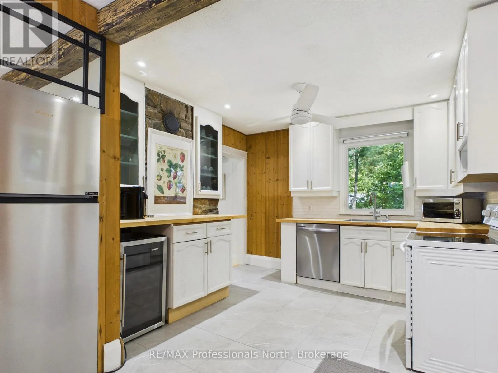 1037 STRAWBERRY BAY ROAD
