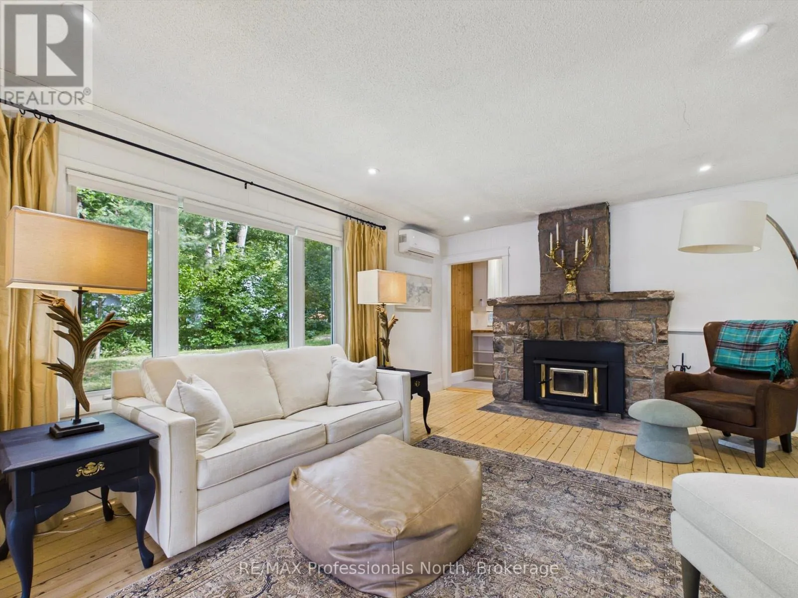 1037 STRAWBERRY BAY ROAD
