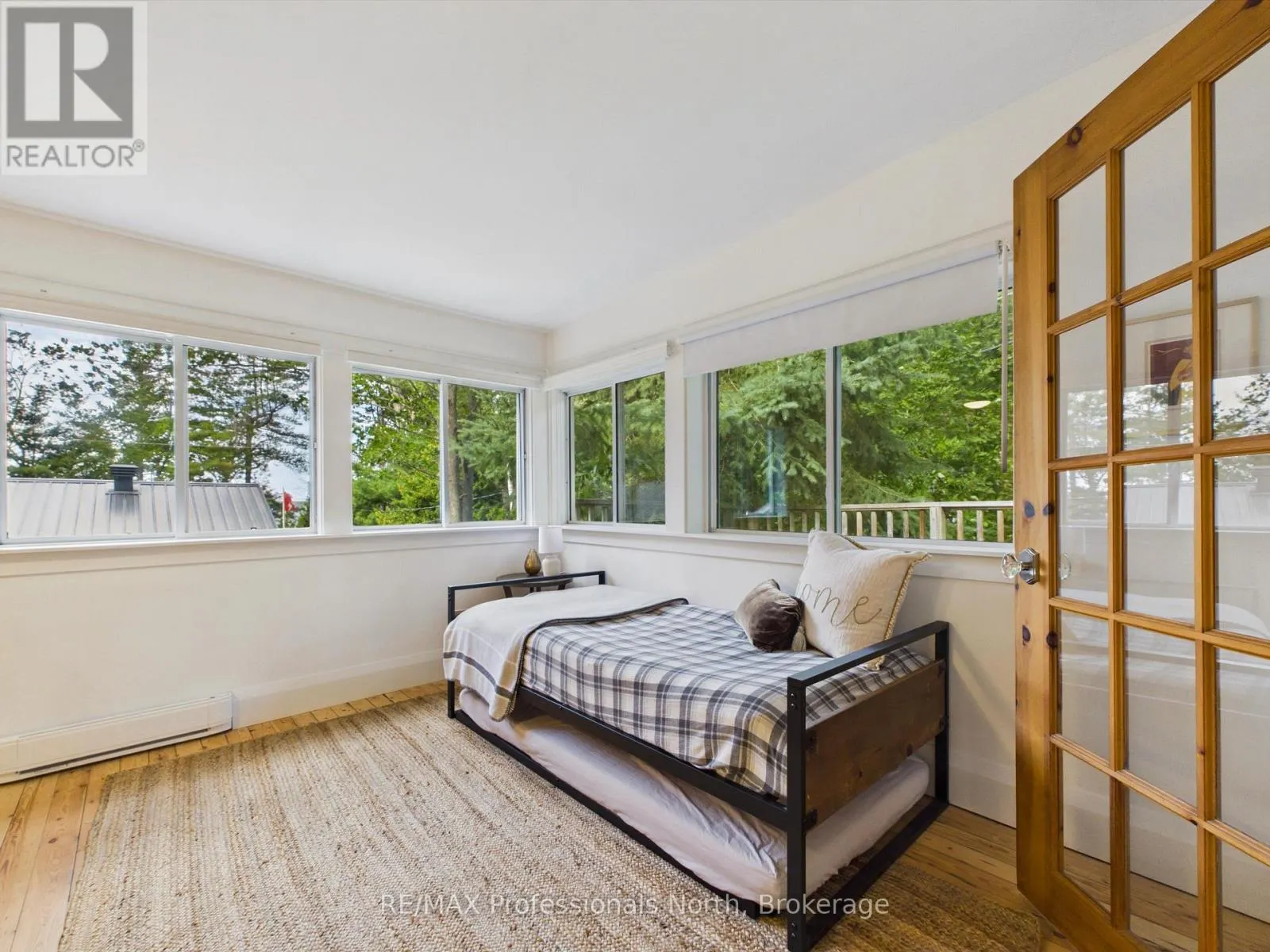 1037 STRAWBERRY BAY ROAD