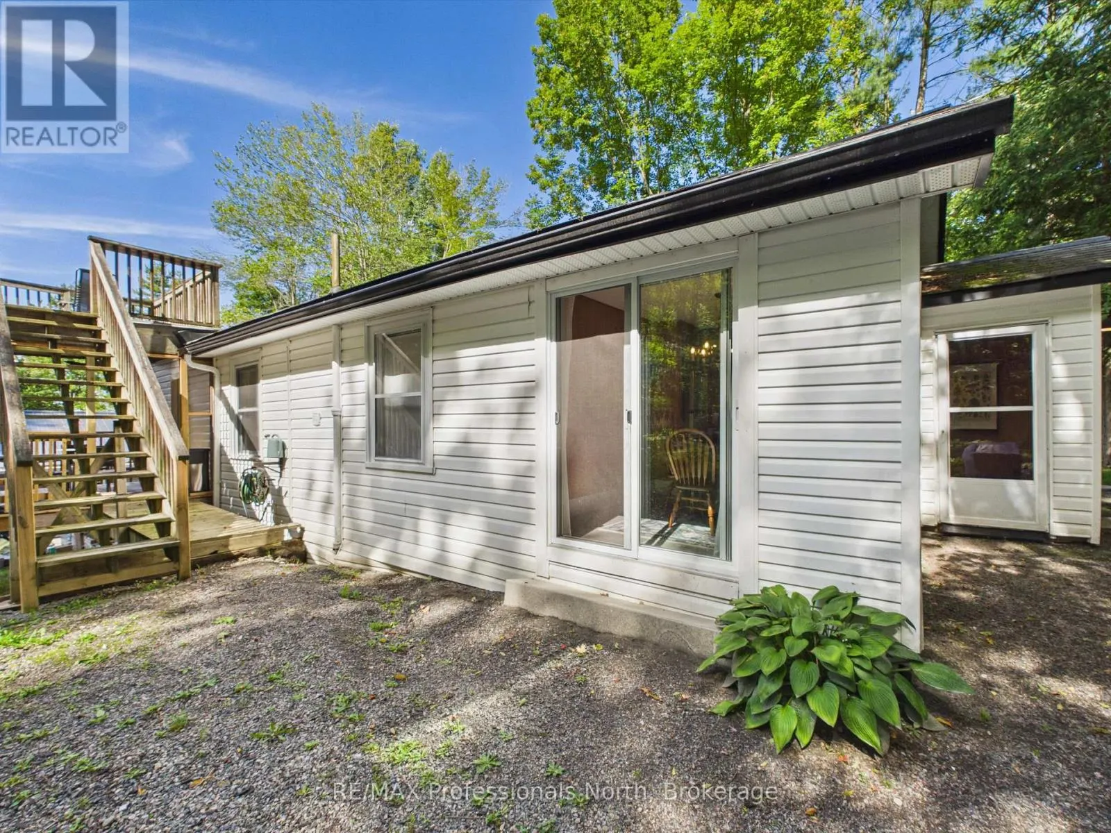 1037 STRAWBERRY BAY ROAD