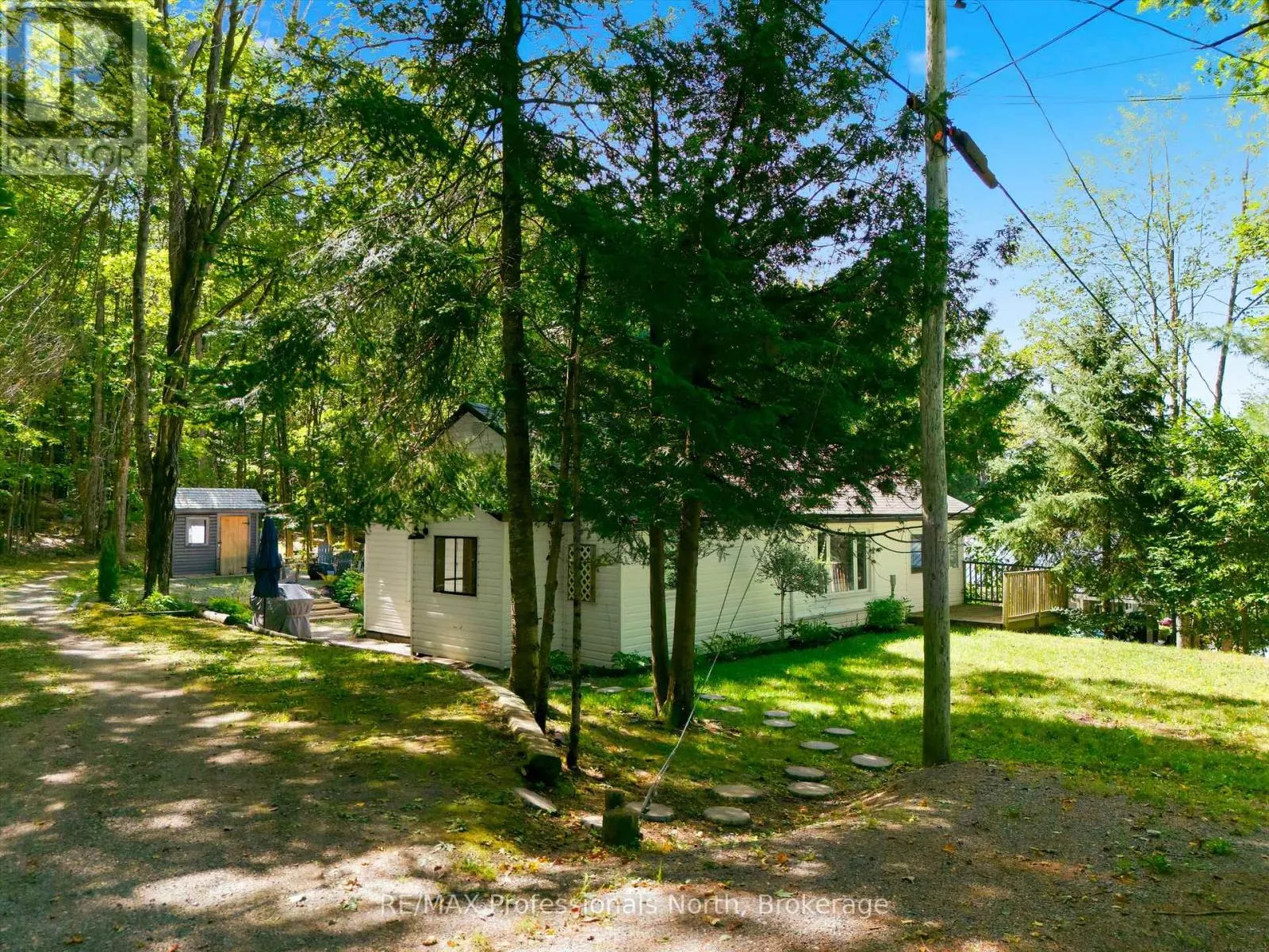 1037 STRAWBERRY BAY ROAD