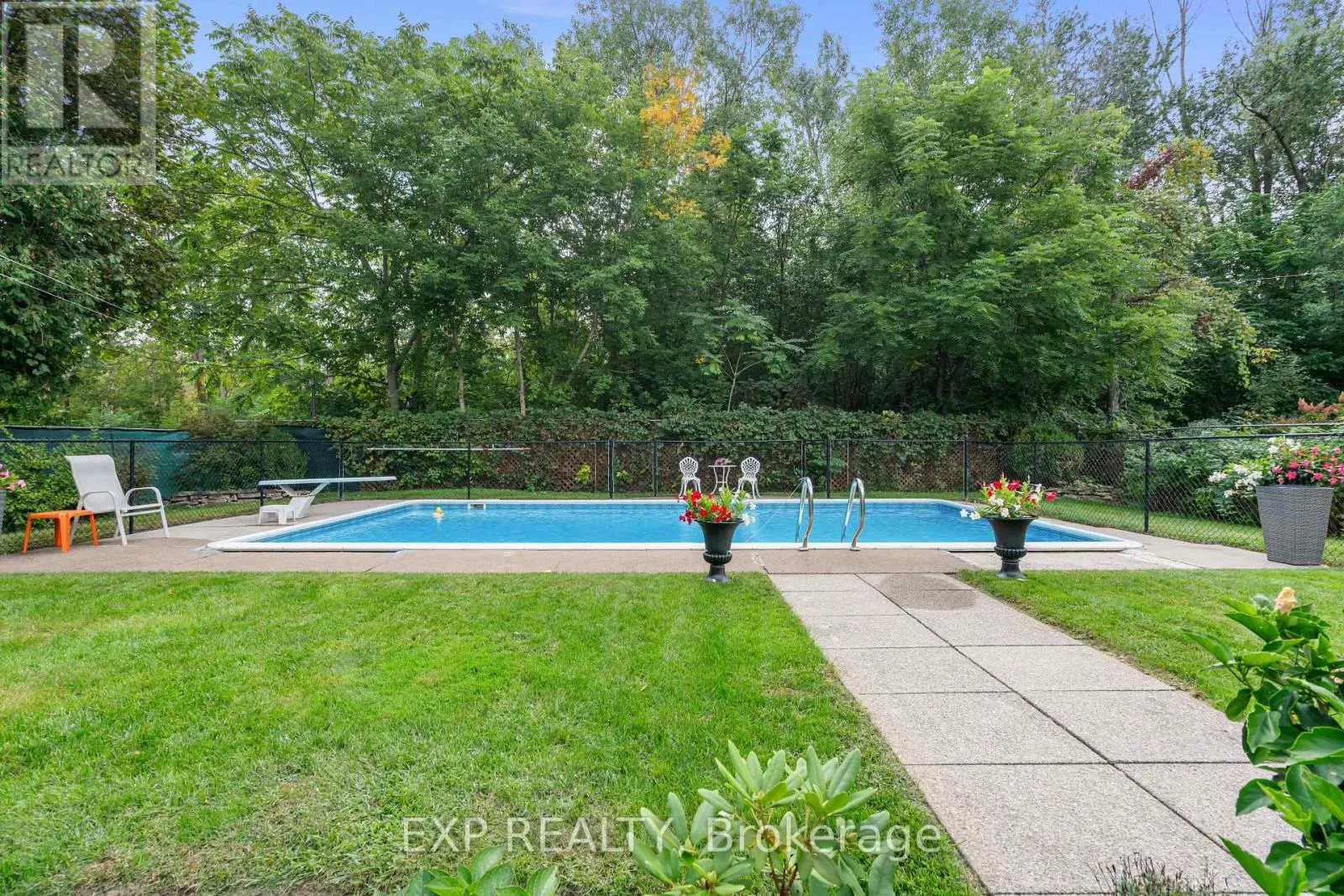 361 CHURCHILL ROAD E