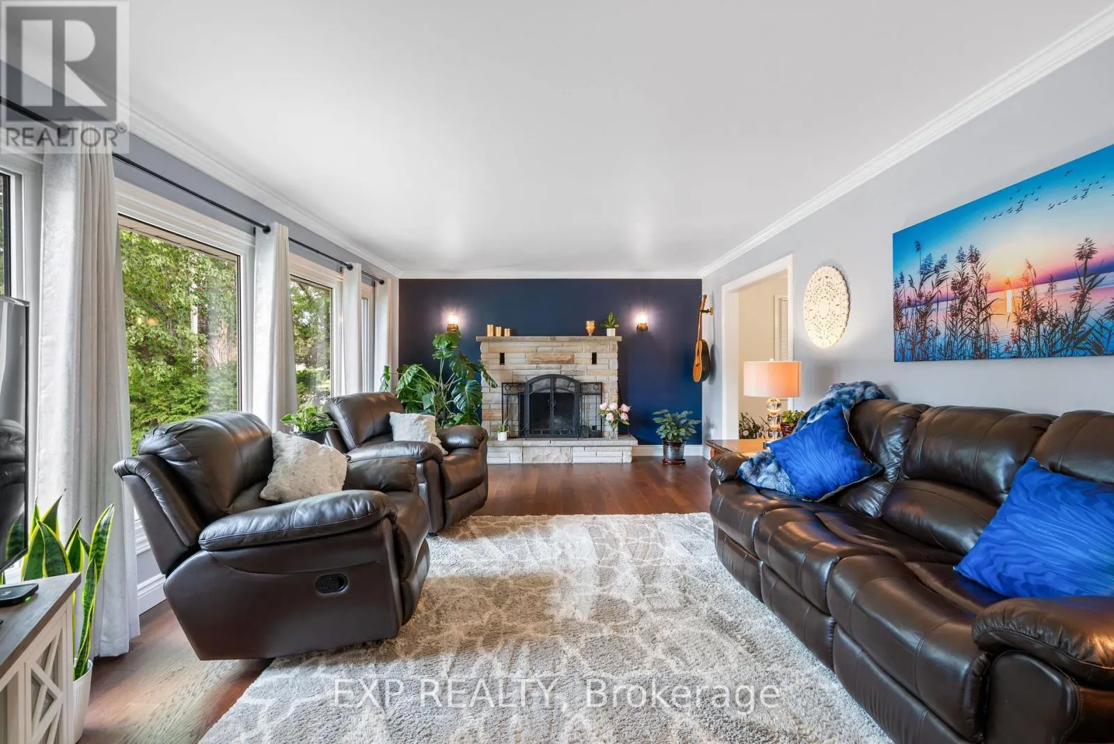 361 CHURCHILL ROAD E