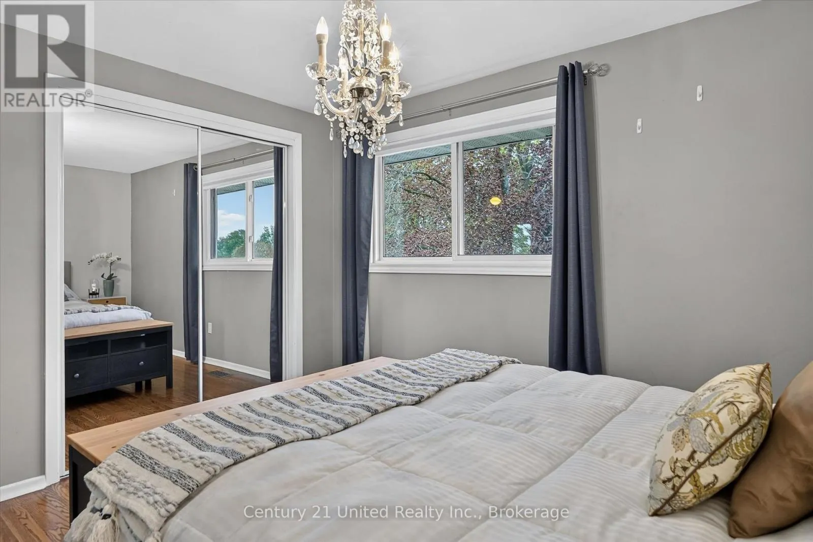 537 MONTCALM DRIVE