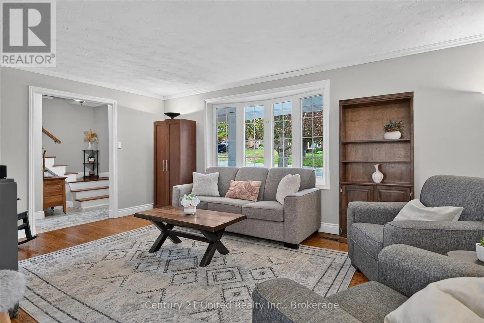 537 MONTCALM DRIVE