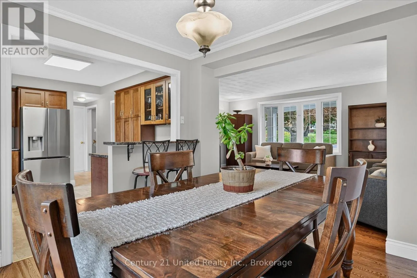 537 MONTCALM DRIVE
