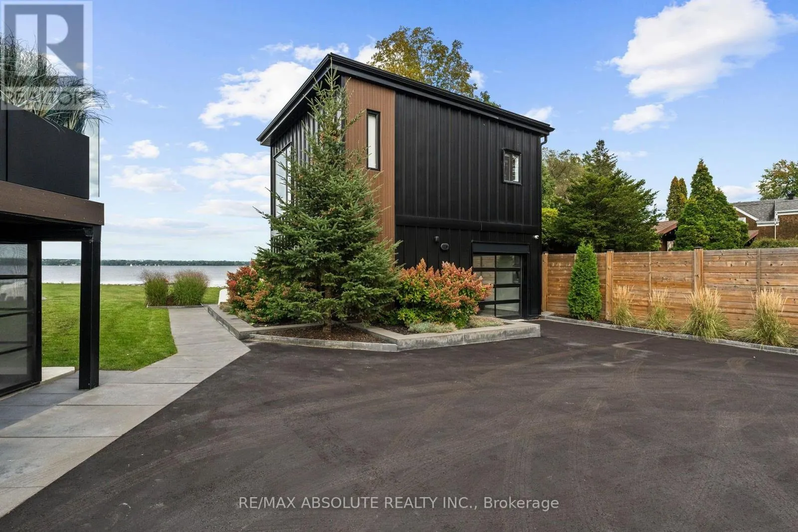 227 GRANDVIEW ROAD