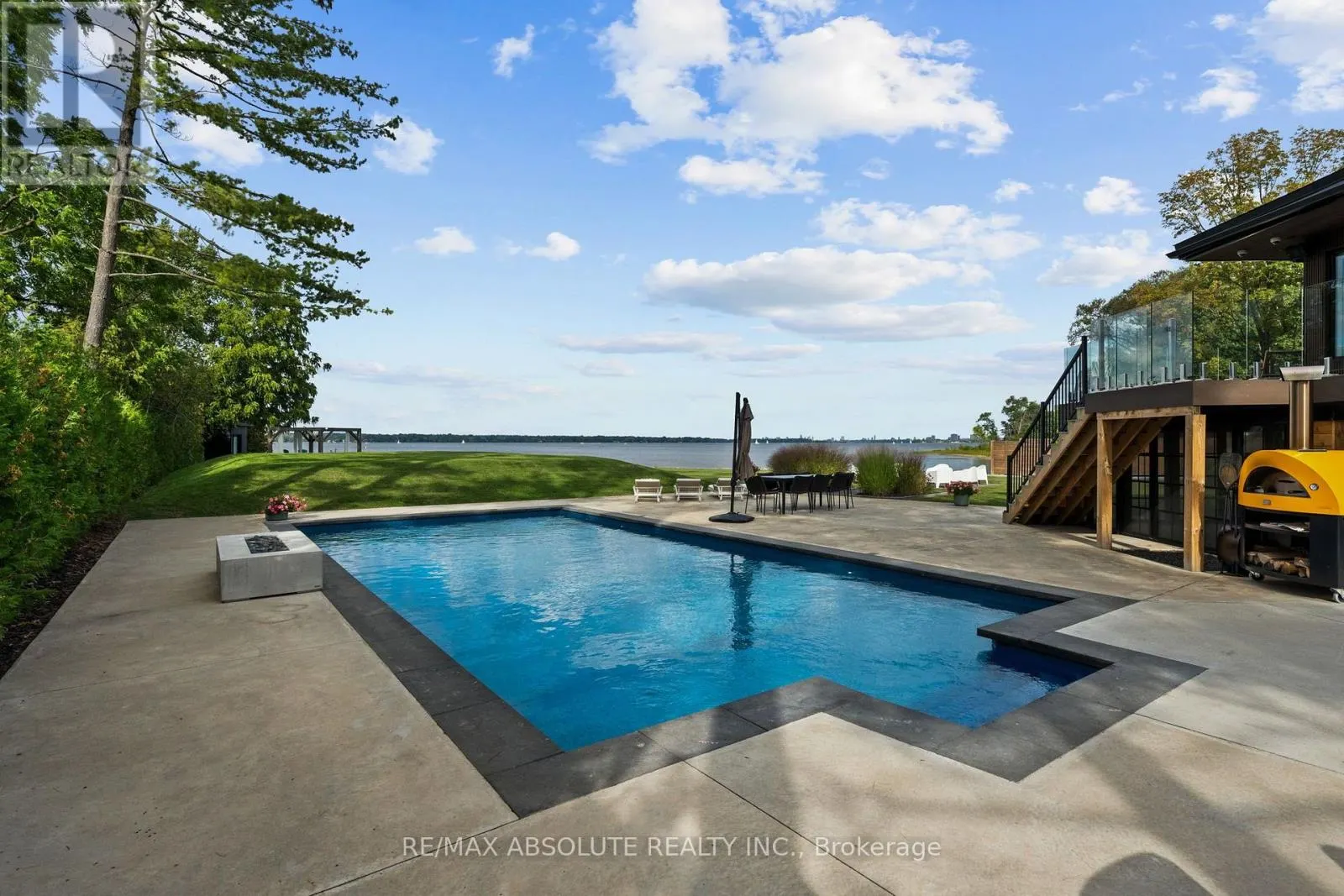 227 GRANDVIEW ROAD