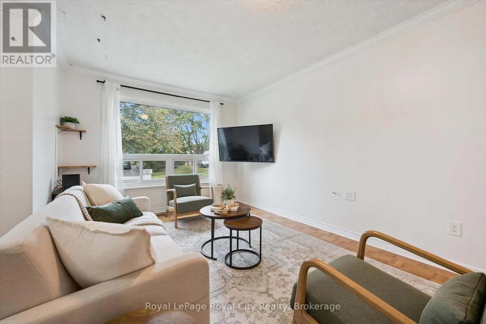 29 MCILWRAITH CRESCENT