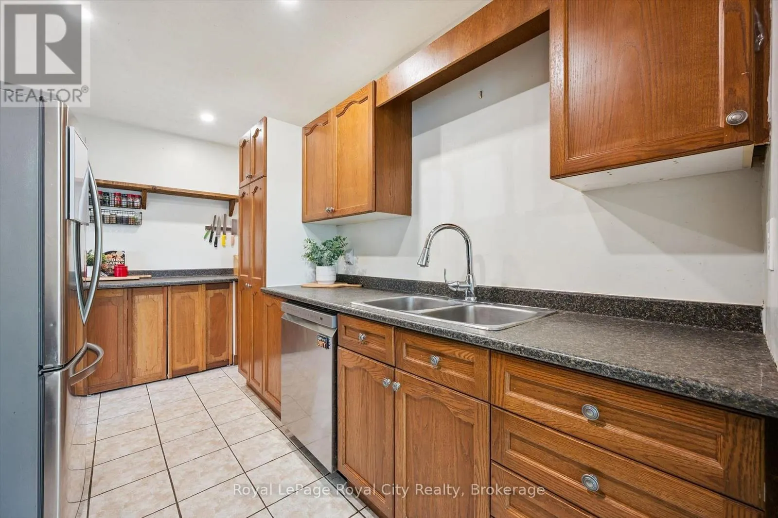 29 MCILWRAITH CRESCENT