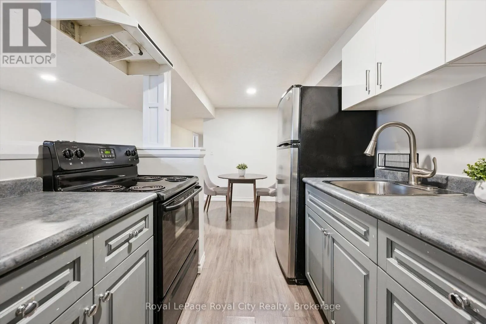 29 MCILWRAITH CRESCENT