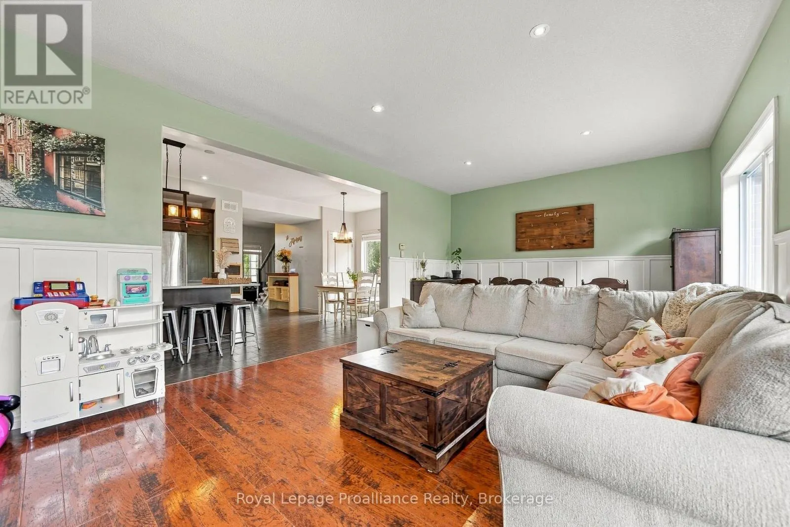 273 AVONDALE ROAD