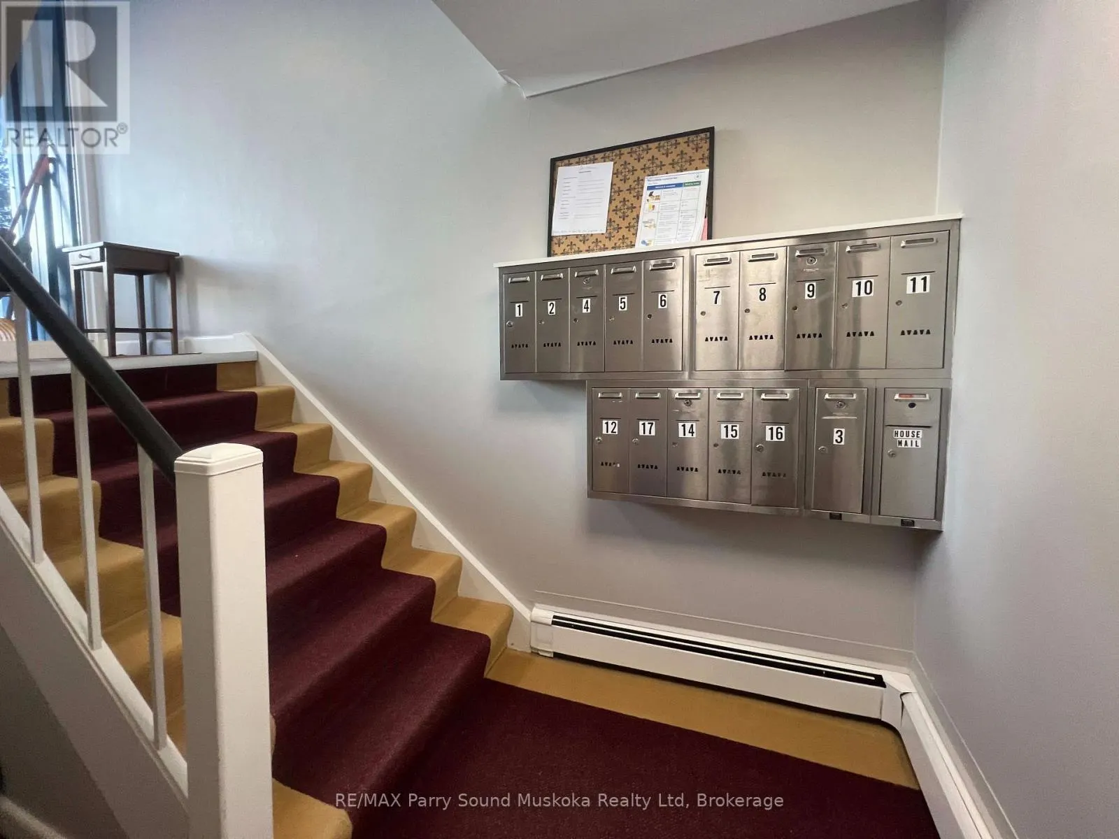 16 - 118 ISABELLA STREET #16