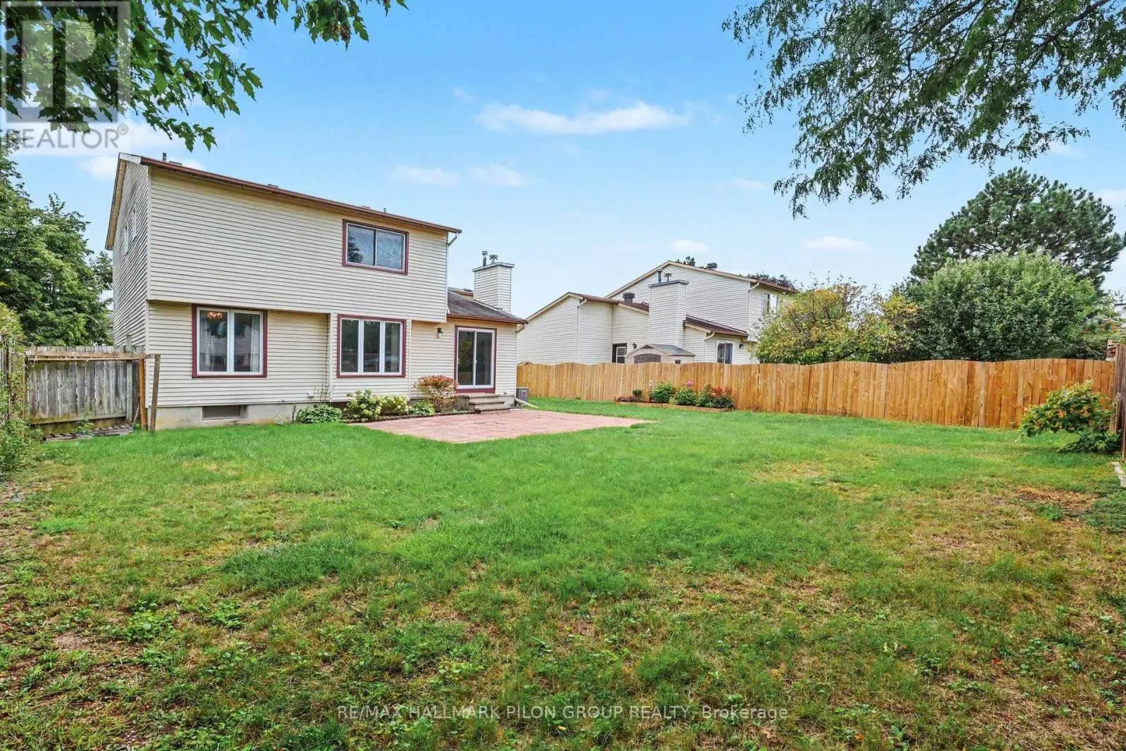420 CLOVERHEATH CRESCENT