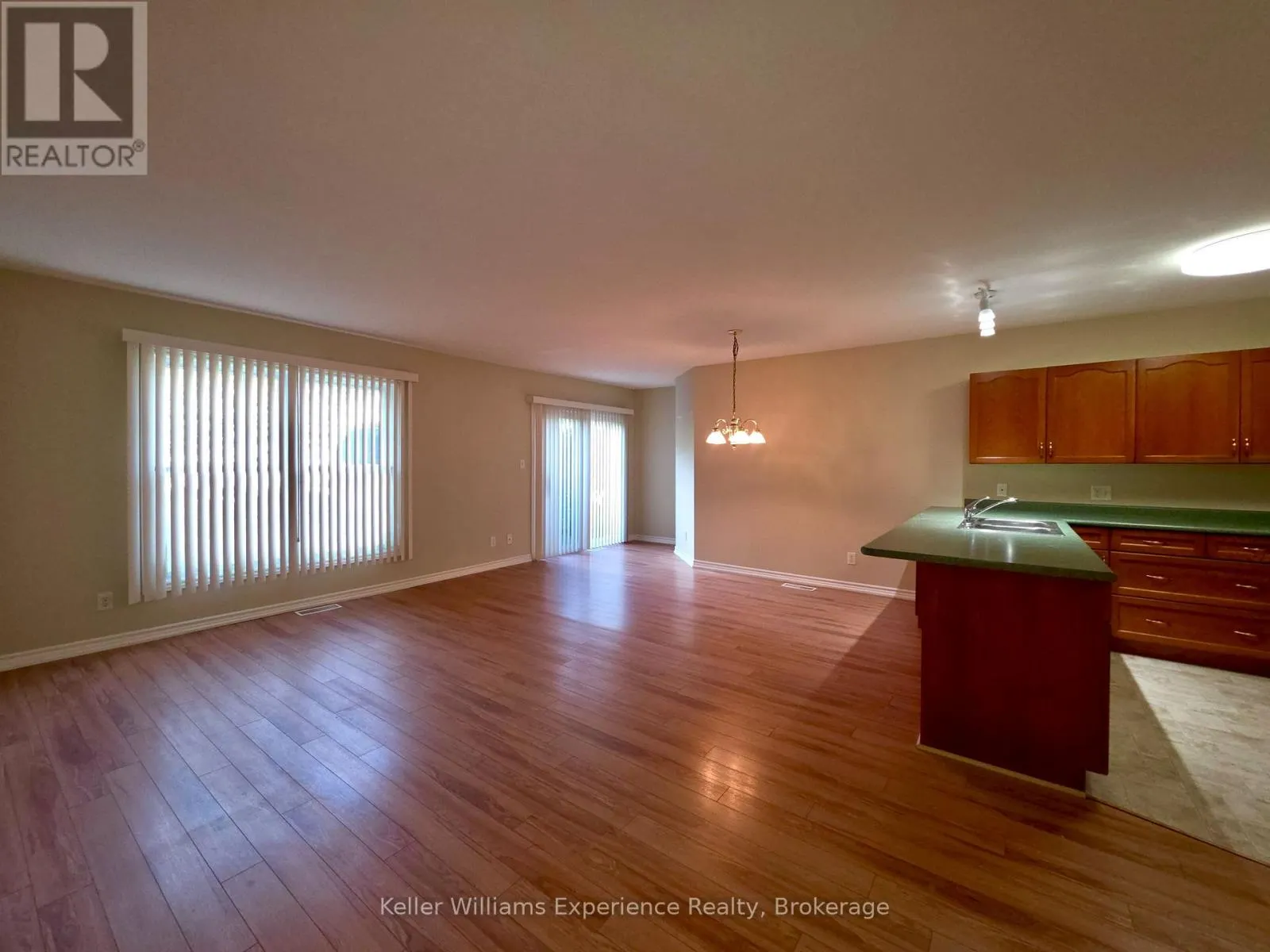 109 - 24 ONTARIO STREET #109
