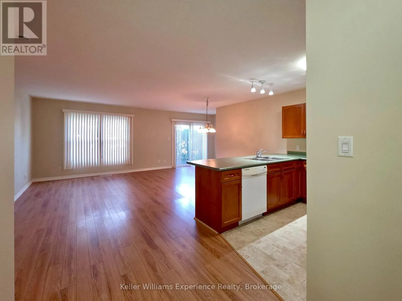 109 - 24 ONTARIO STREET #109