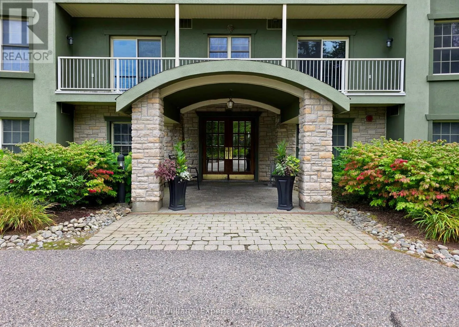 109 - 24 ONTARIO STREET #109