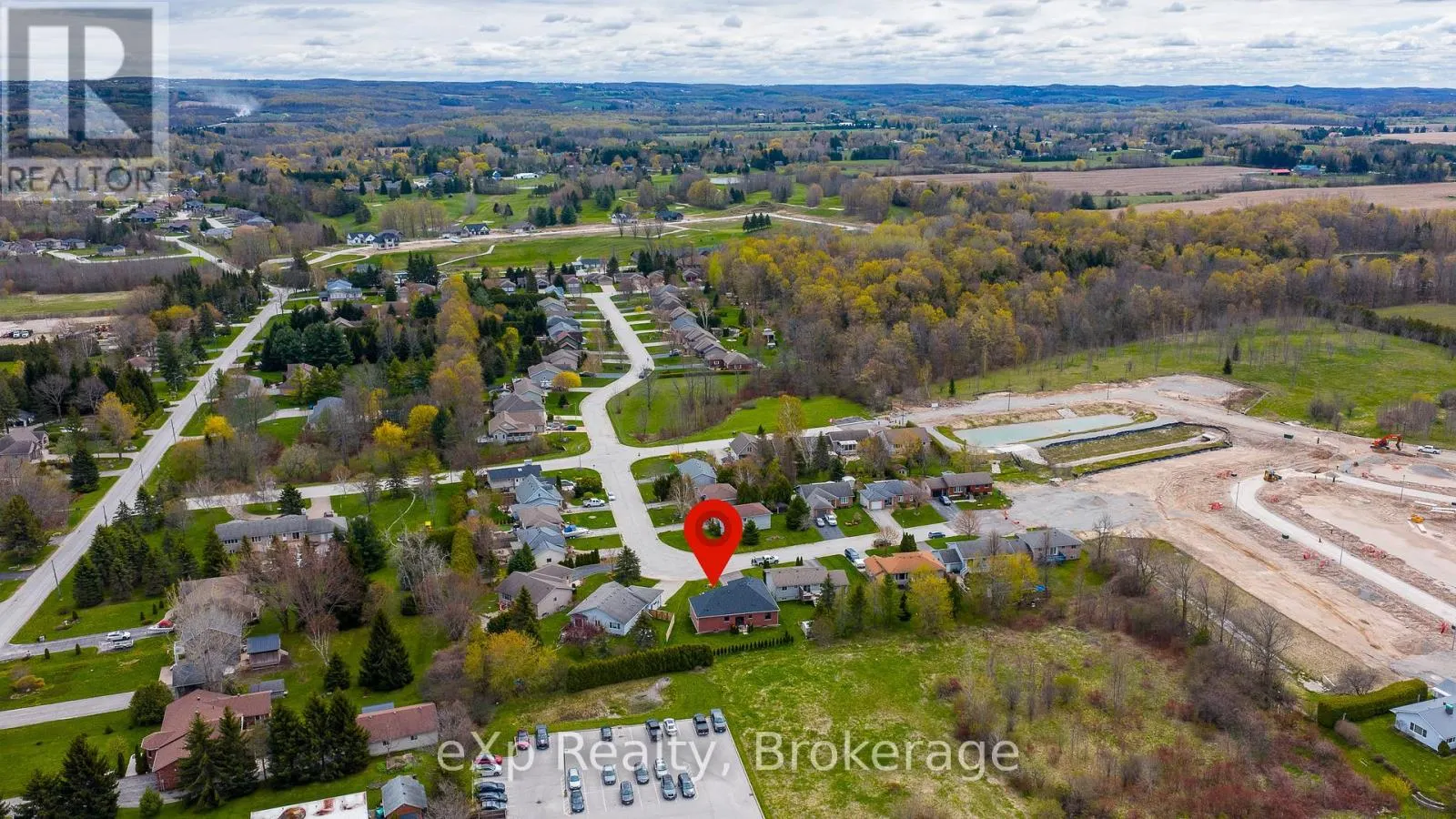 43 COUNTRY CRESCENT