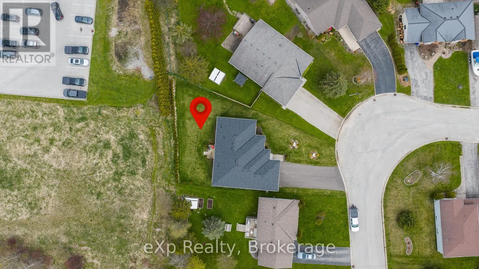 43 COUNTRY CRESCENT