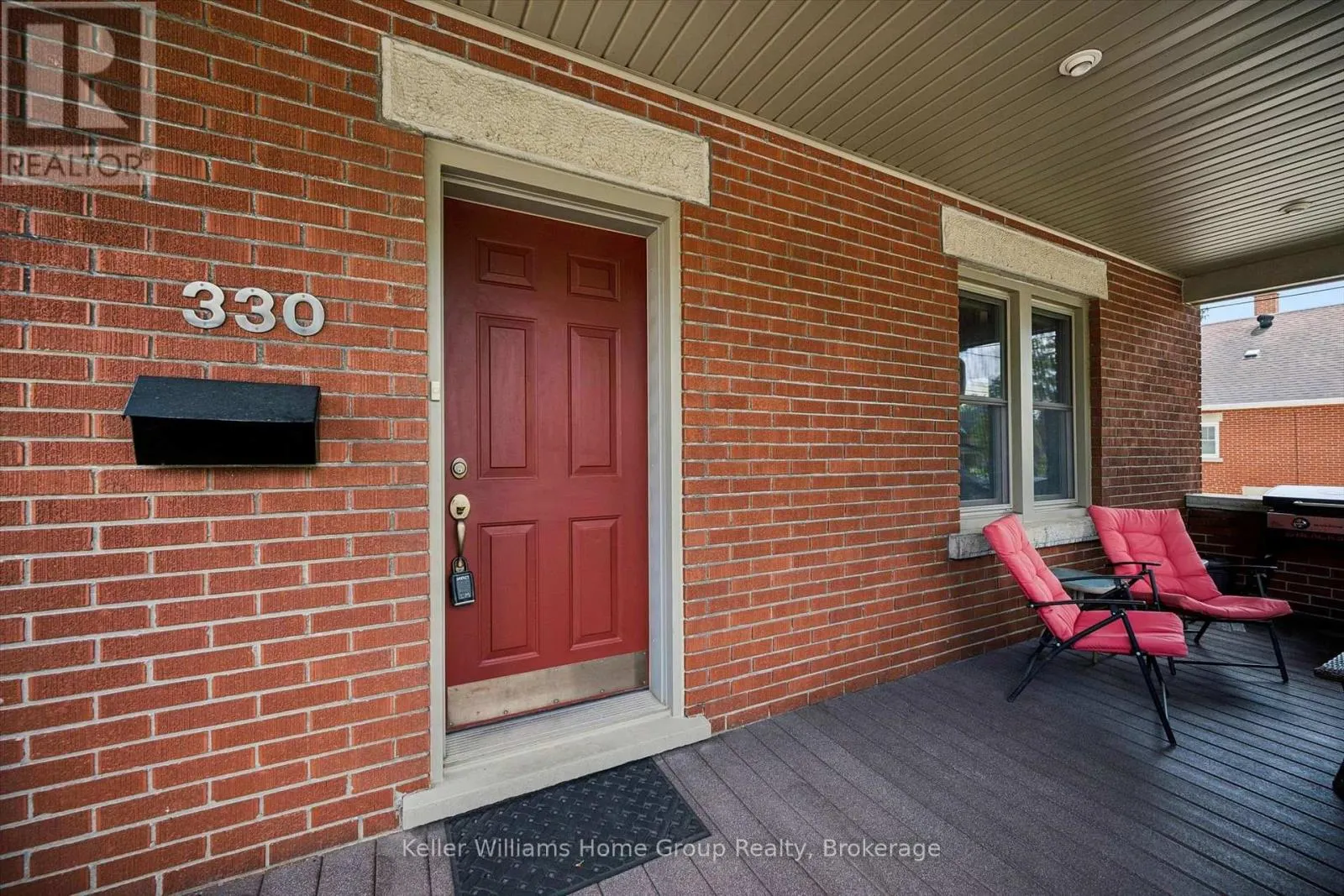 330 ANGUS STREET
