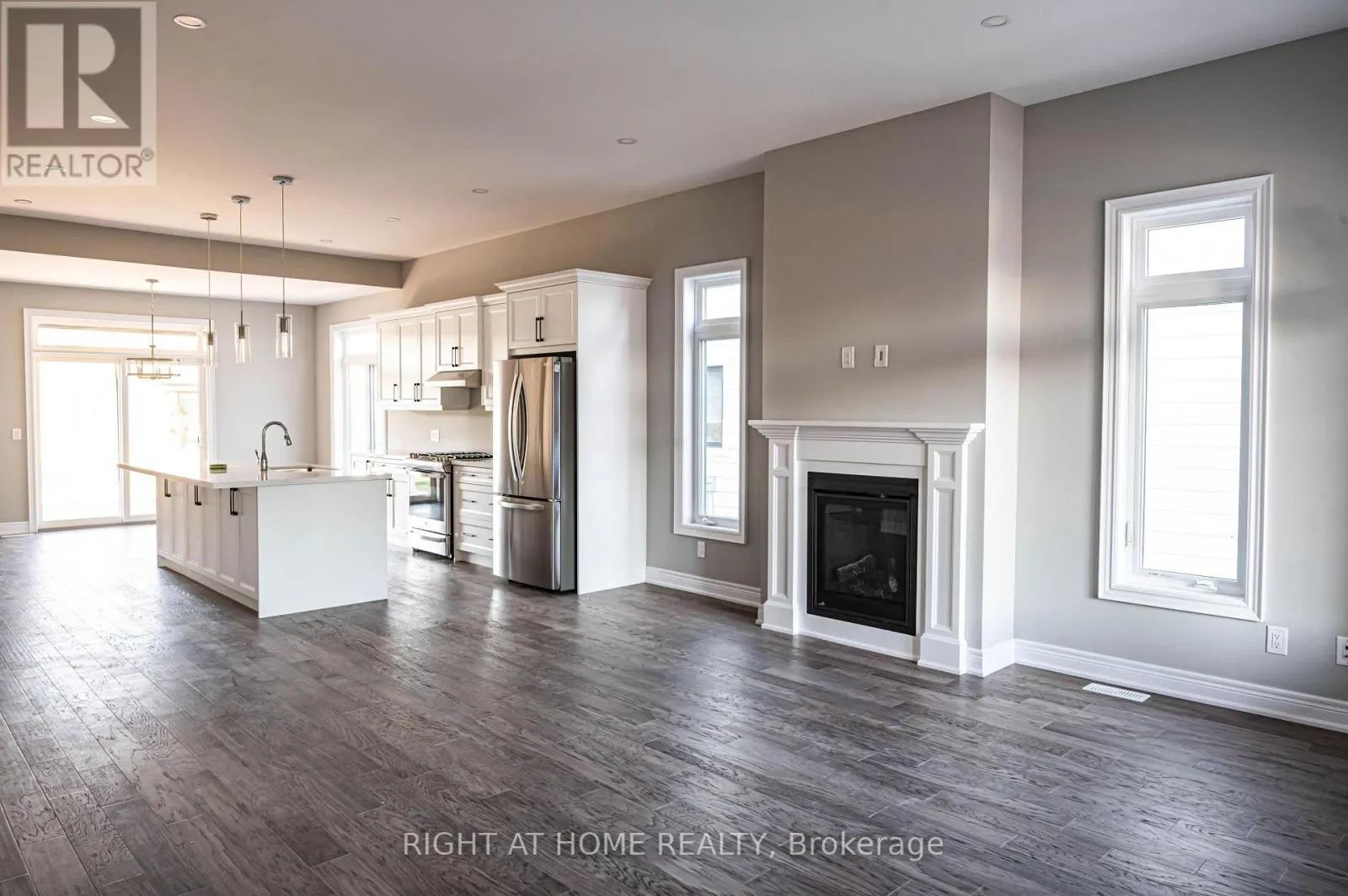 3544 CANFIELD CRESCENT