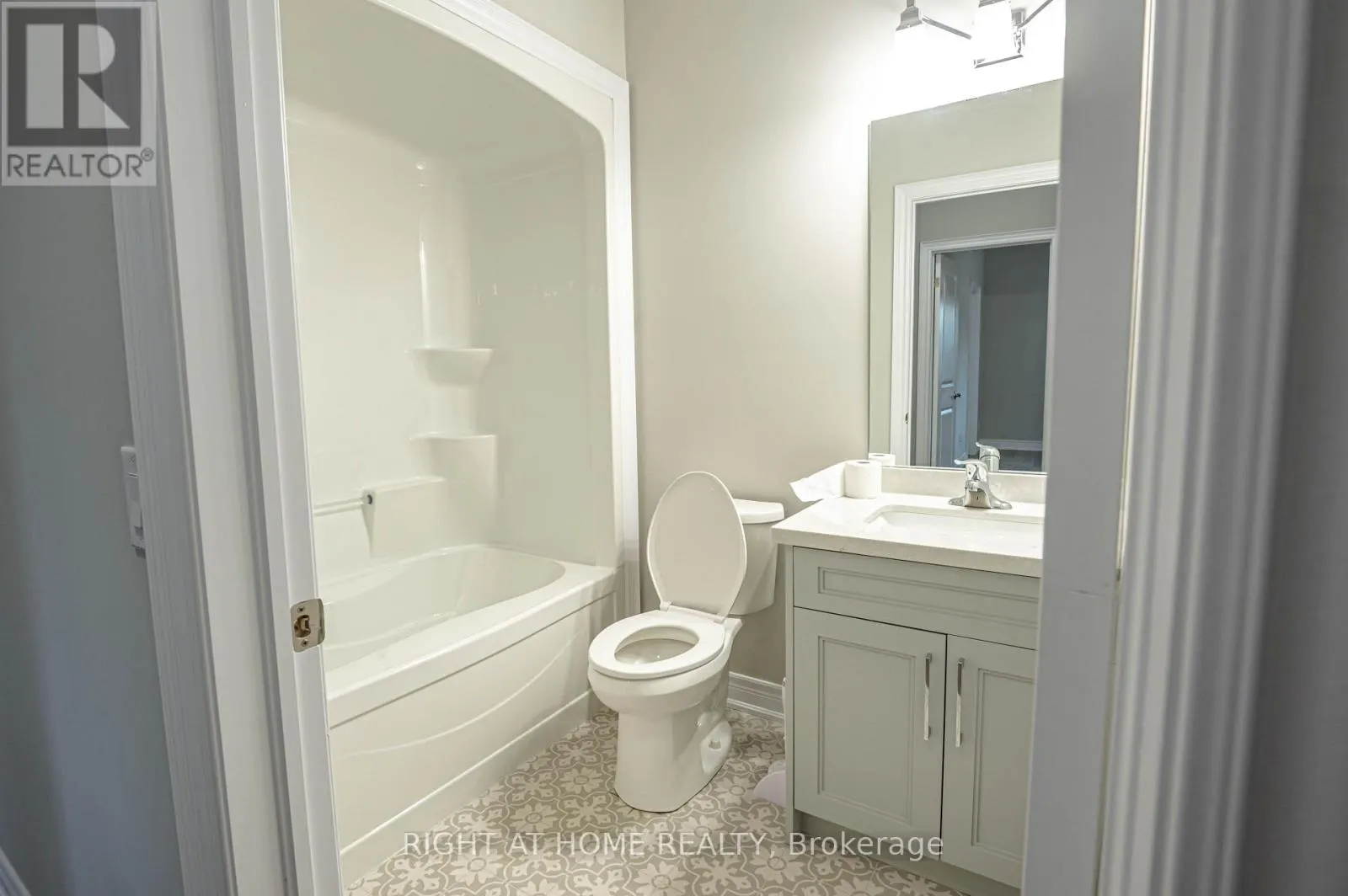 3544 CANFIELD CRESCENT