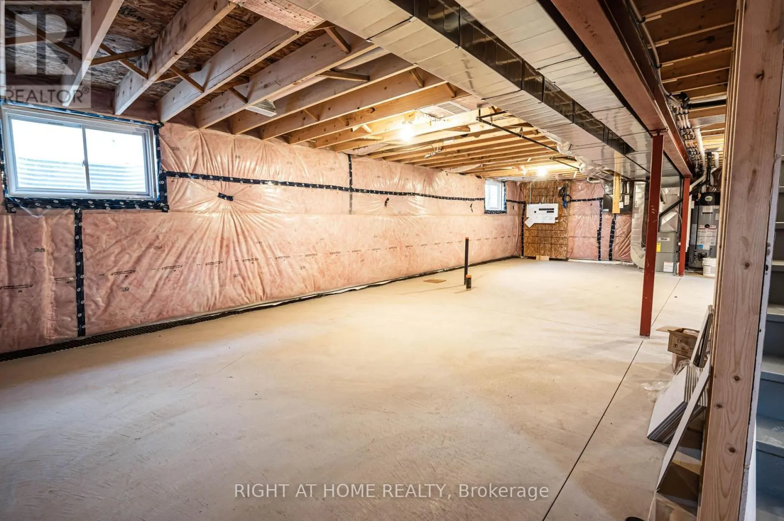 3544 CANFIELD CRESCENT