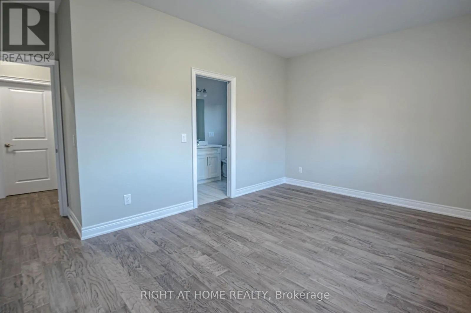 3544 CANFIELD CRESCENT