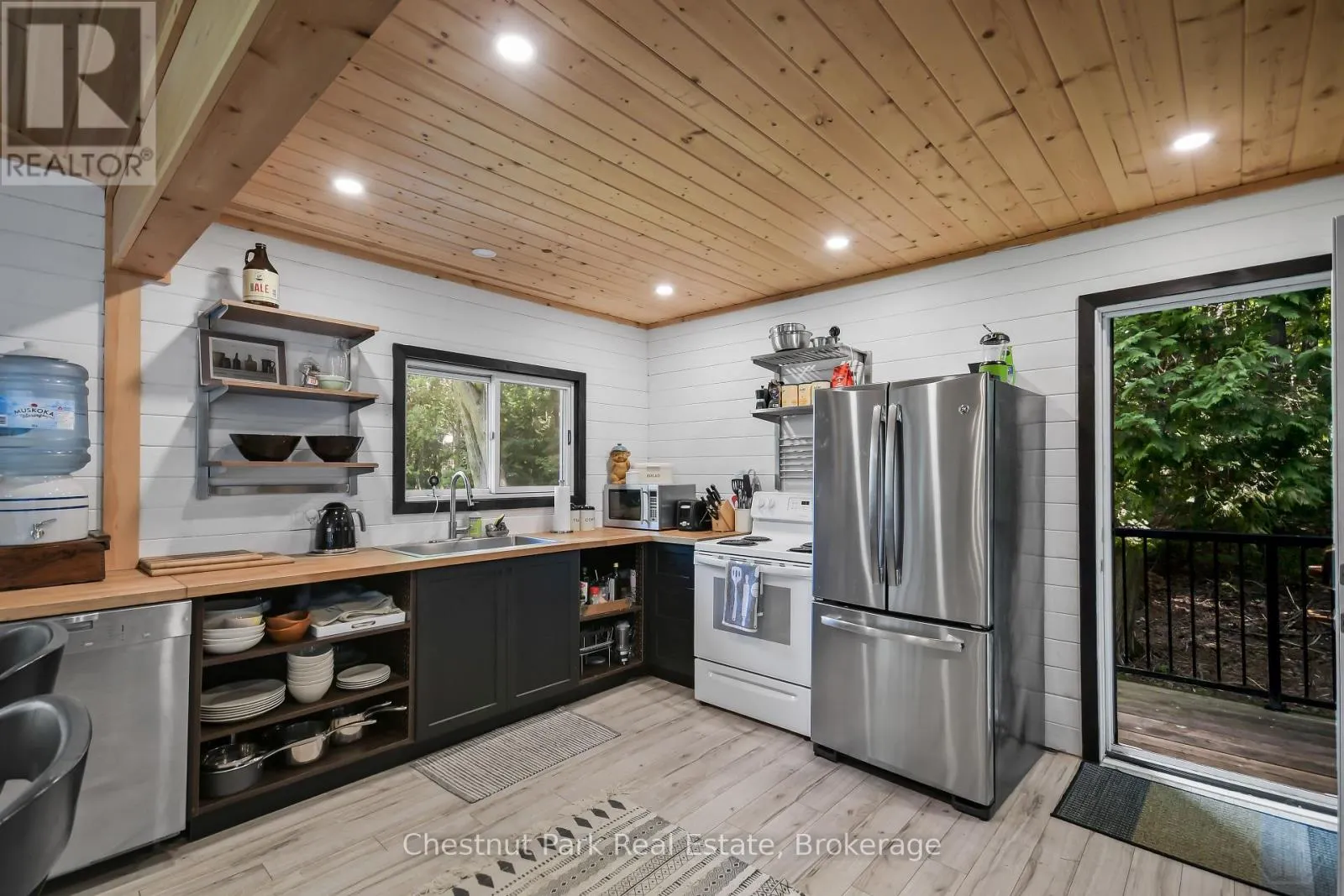 25-1160 WHITESIDE ROAD