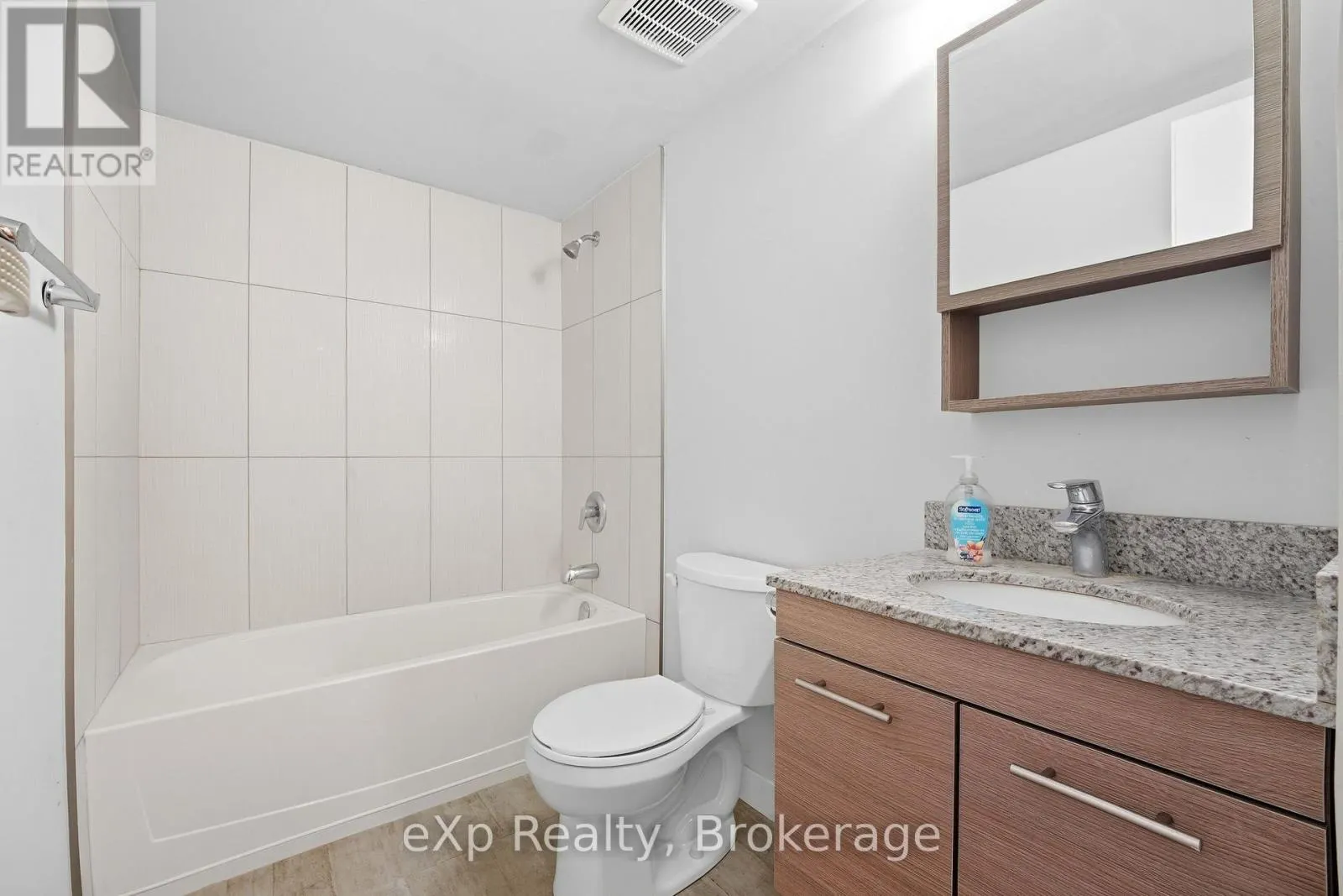 119 - 338 ALBERT STREET #119