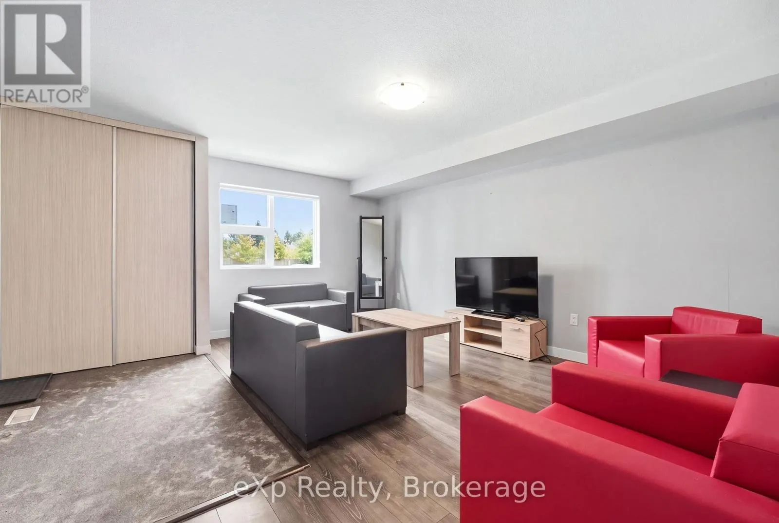 119 - 338 ALBERT STREET #119