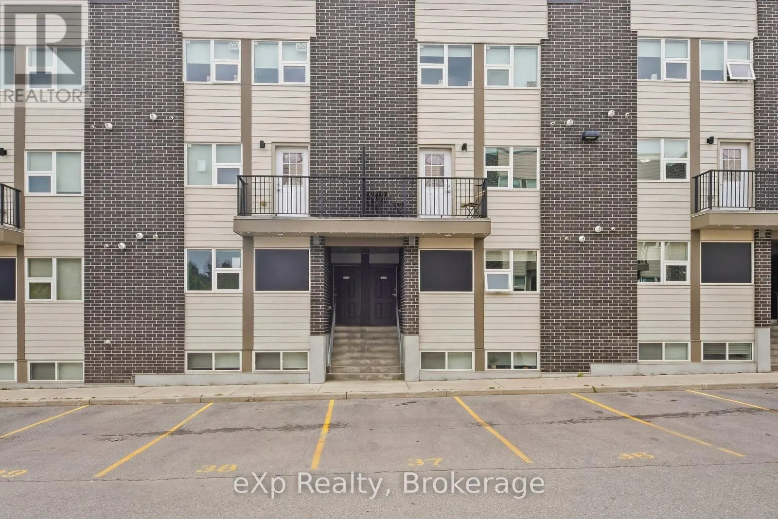 119 - 338 ALBERT STREET #119